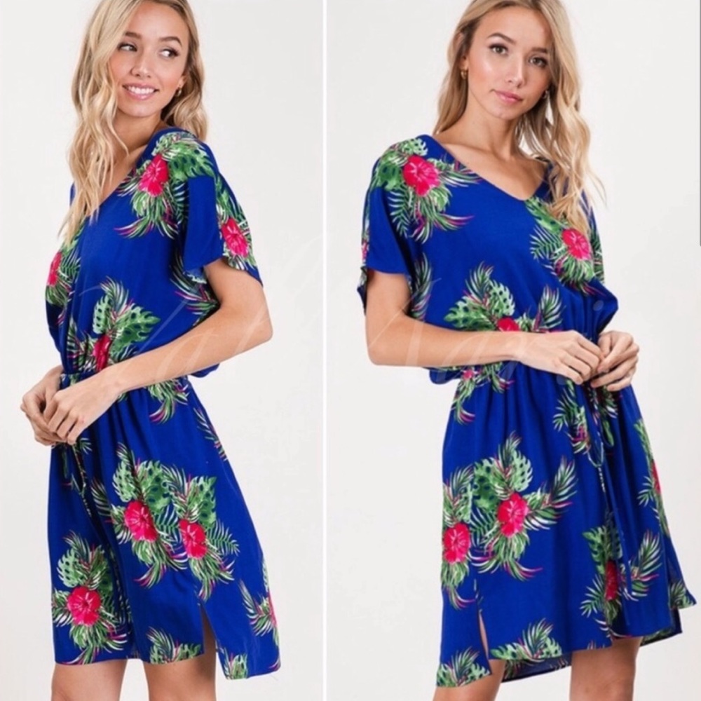 ❤️HOST PICK❤️Blue Tropical Print Tie Waist Dress